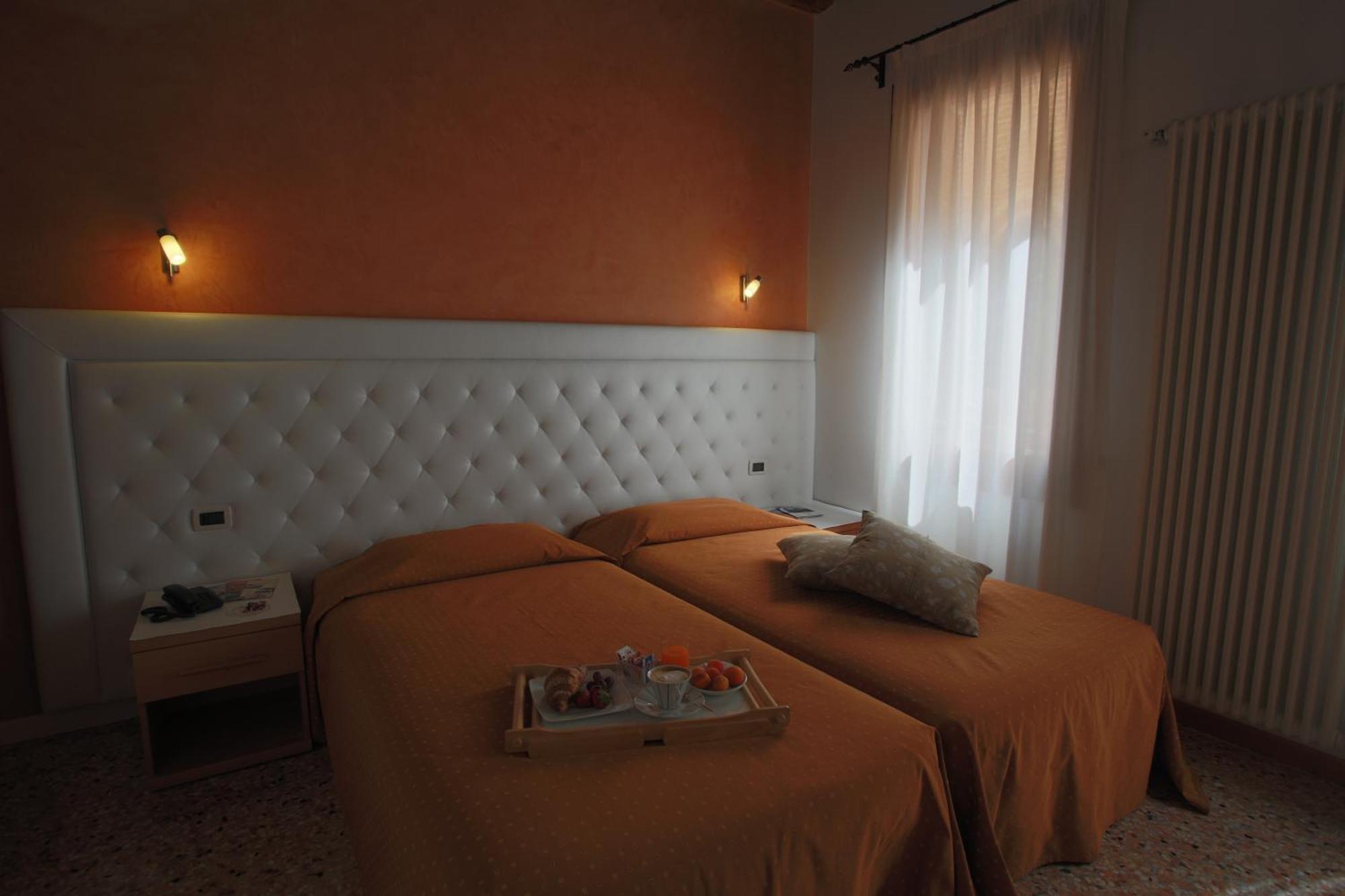 Hotel Roma Cittadella Ngoại thất bức ảnh